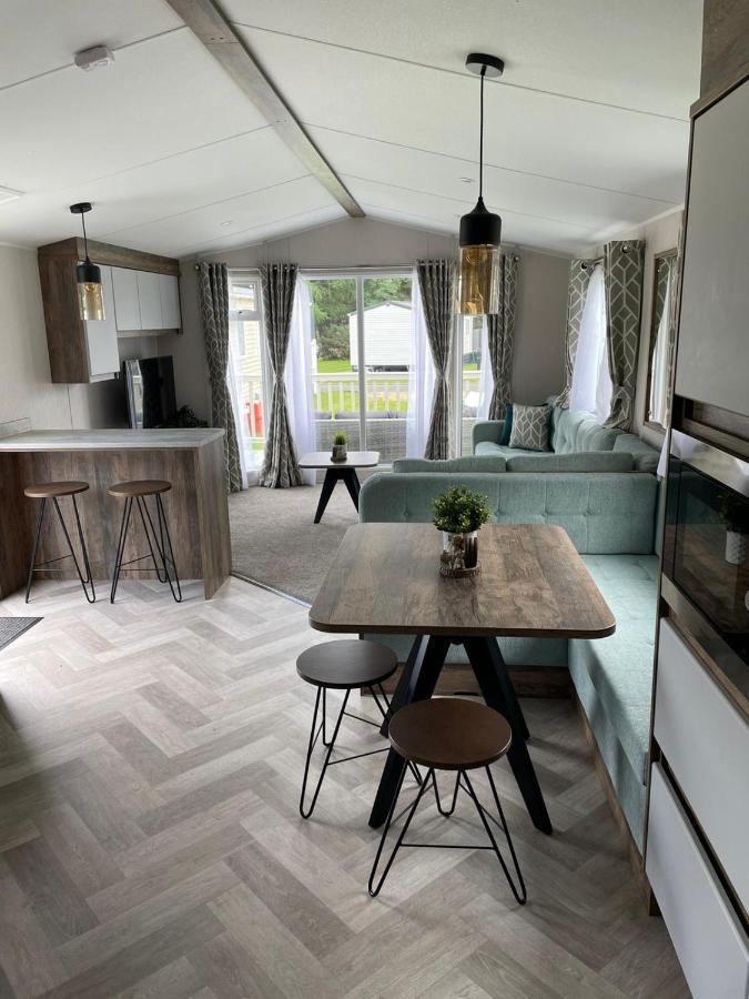 Lazy Bear Lodge Northumberland Swarland Esterno foto